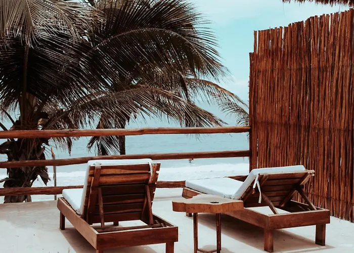 Hotel Niken Beachfront