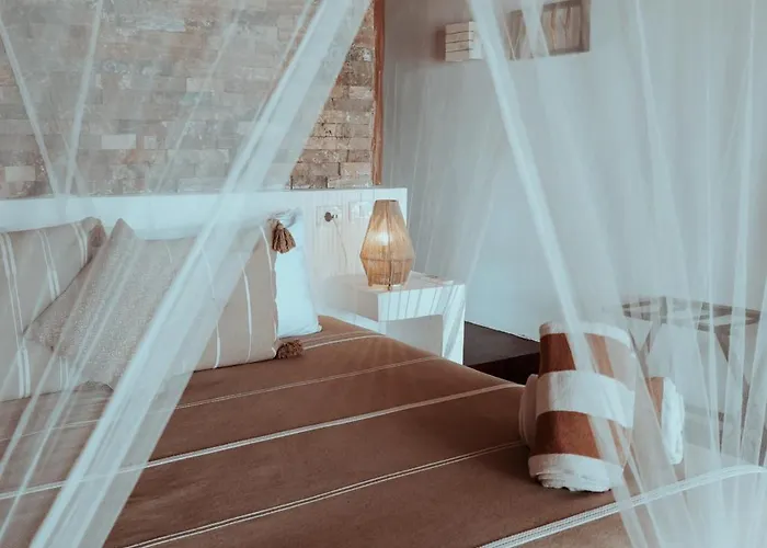 Niken Beachfront Hotel
